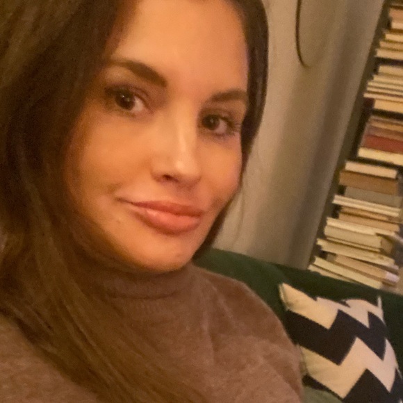 Meet your Posher - Picture 2 of 2